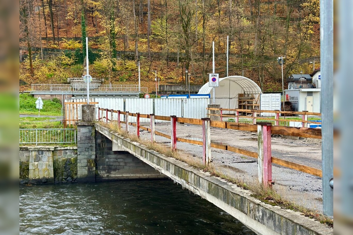 FOTO: Most pri malej stanici čaká technická prestávka, foto 5