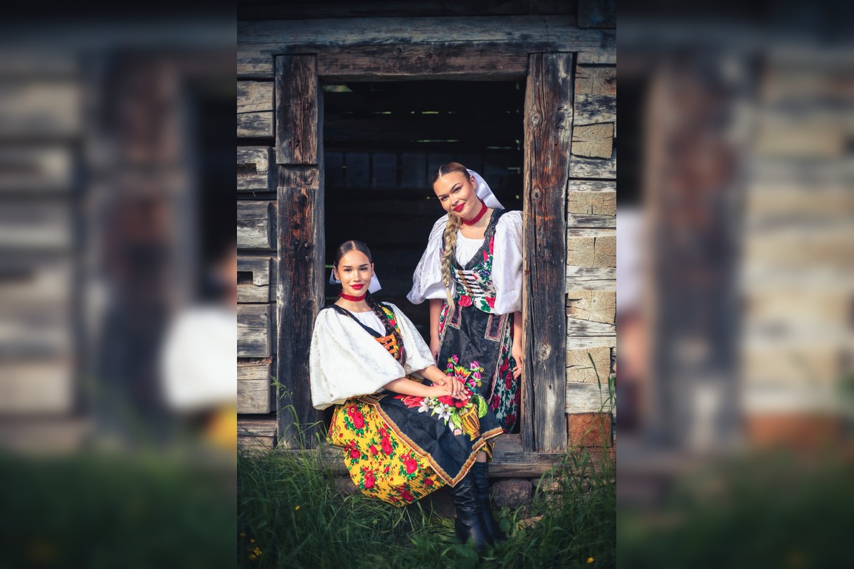 FOTO: Zvolenčan Ľuboš Čerešňák spája ženy, kroje a slovenskú prírodu, foto 5