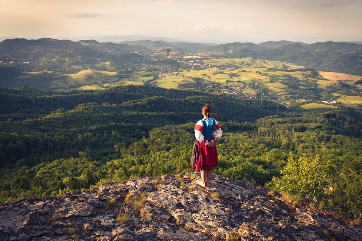 FOTO: Zvolenčan Ľuboš Čerešňák spája ženy, kroje a slovenskú prírodu, foto 12