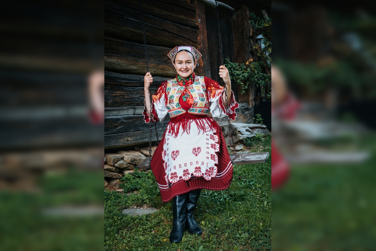 FOTO: Zvolenčan Ľuboš Čerešňák spája ženy, kroje a slovenskú prírodu, foto 13