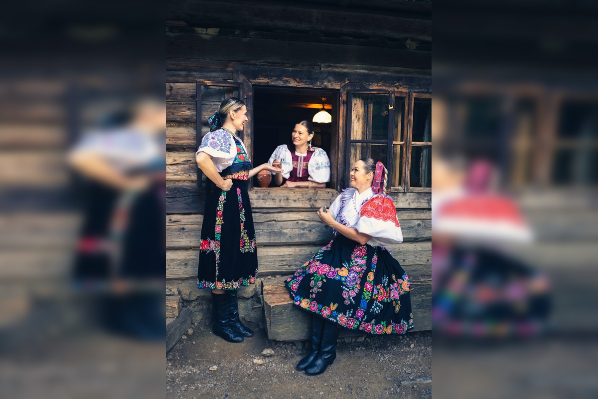 FOTO: Zvolenčan Ľuboš Čerešňák spája ženy, kroje a slovenskú prírodu, foto 14