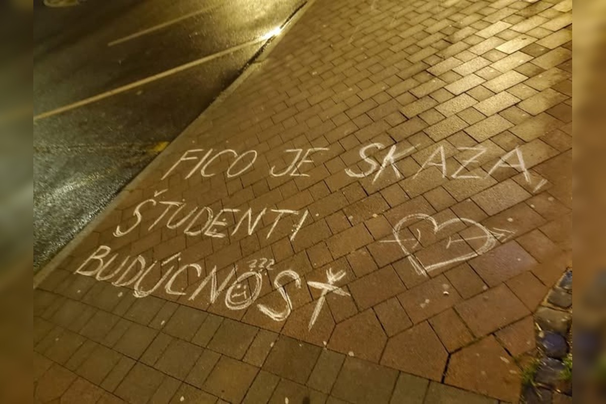 FOTO: Novembrová kriedová revolúcia, foto 1