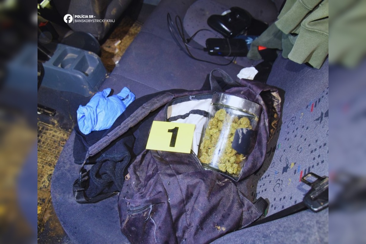 FOTO: Polícia odhalila mladých dílerov, foto 4