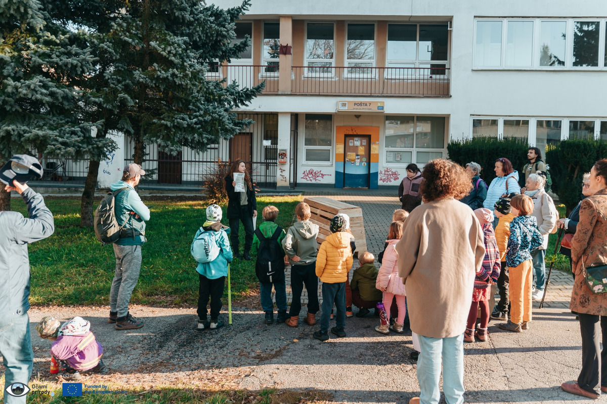 FOTO: Vo Zvolene umiestnili prvých päť zimovísk pre ježkov a drobné živočíchy , foto 13
