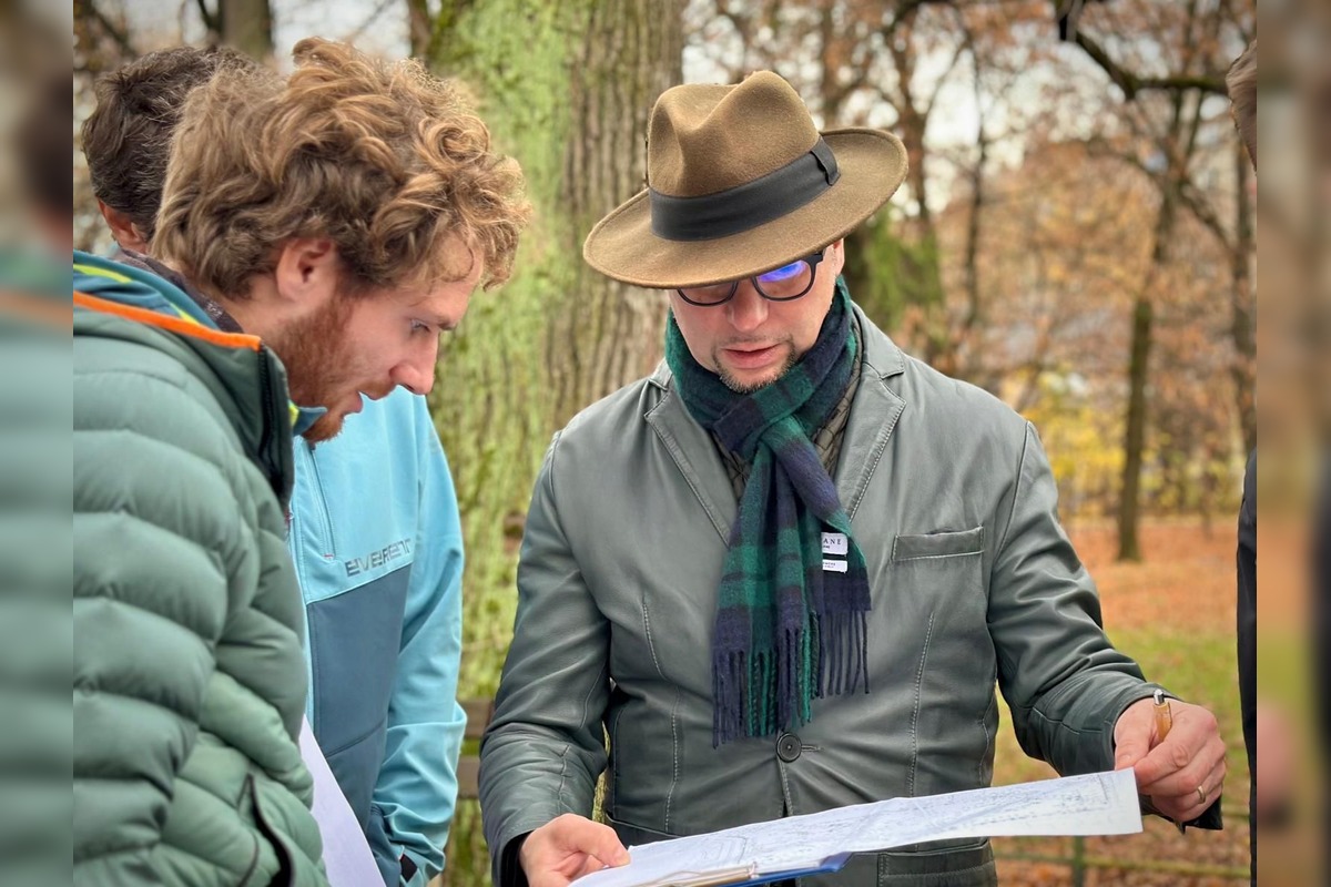 FOTO: Park na Tajovského ulici preverujú arboristi a vedci, foto 8