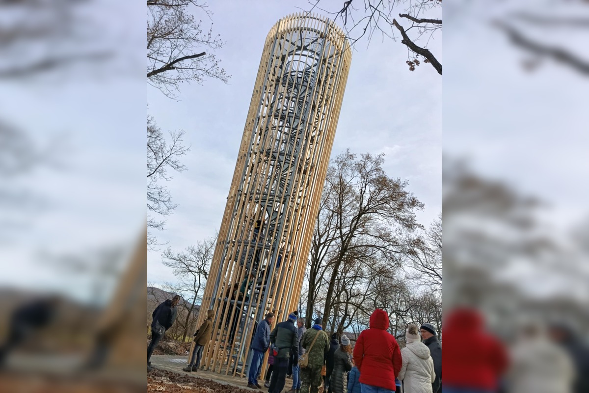FOTO: V obci Ardovo otvorili vyhliadkovú vežu, foto 3