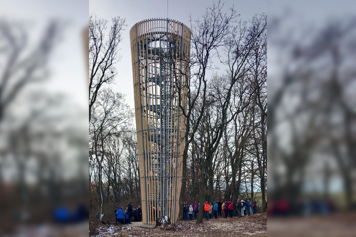 FOTO: V obci Ardovo otvorili vyhliadkovú vežu, foto 9