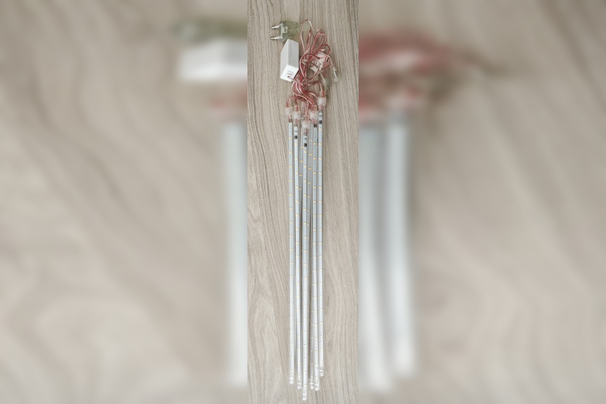 FOTO: Nebezpečné svetielka na trhu. SOI varuje: prestaňte ich používať, foto 22