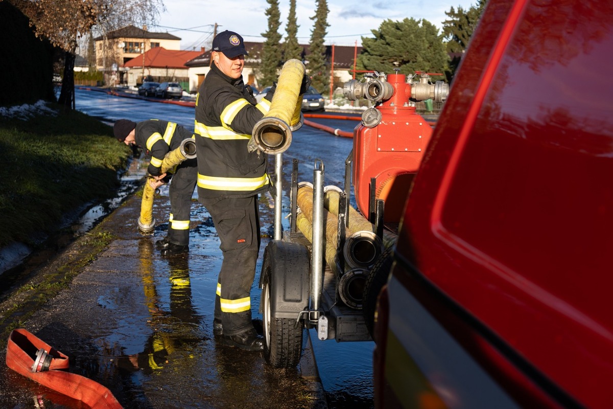 FOTO: Povodňové škody na Sliači sa naďalej rozširujú, foto 8