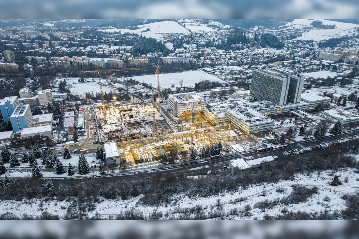FOTO: Takto vyzerá výstavba novej nemocnice, foto 3