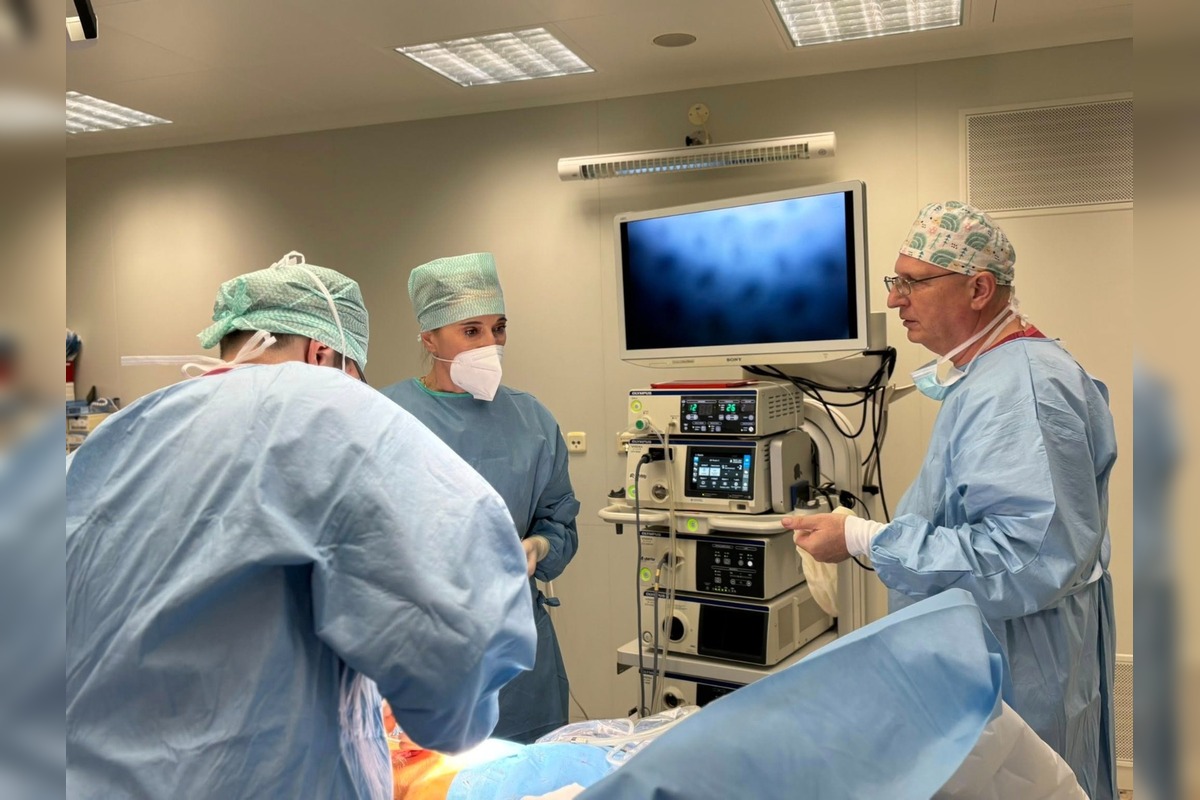 FOTO: Docent Ľubomír Marko získal striebornú medailu Propter Merita, foto 1