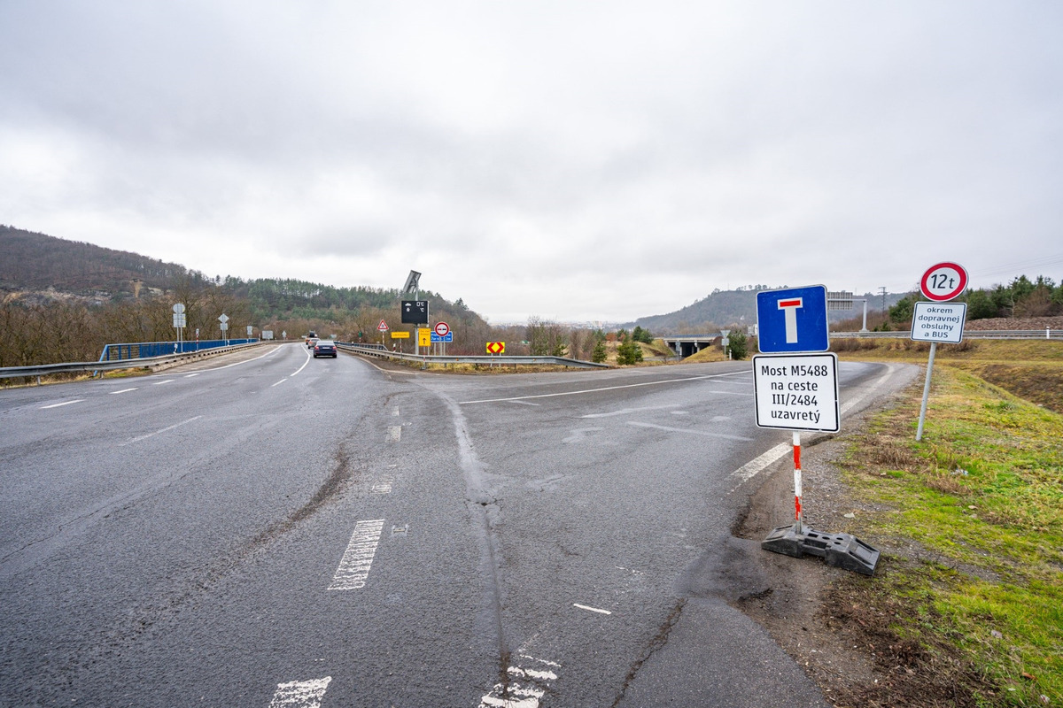 FOTO: Most nad Lutilským potokom v Žiari je pre dopravu úplne uzavretý, foto 8