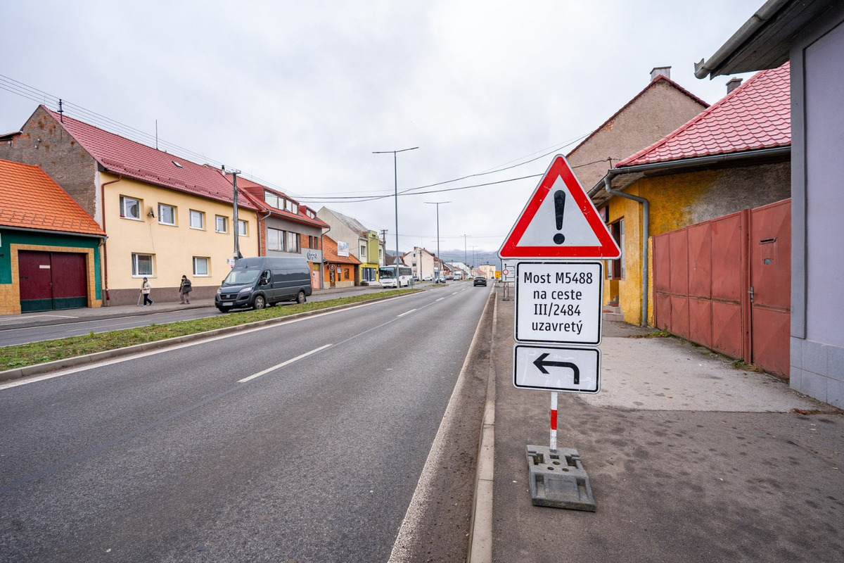 FOTO: Most nad Lutilským potokom v Žiari je pre dopravu úplne uzavretý, foto 12