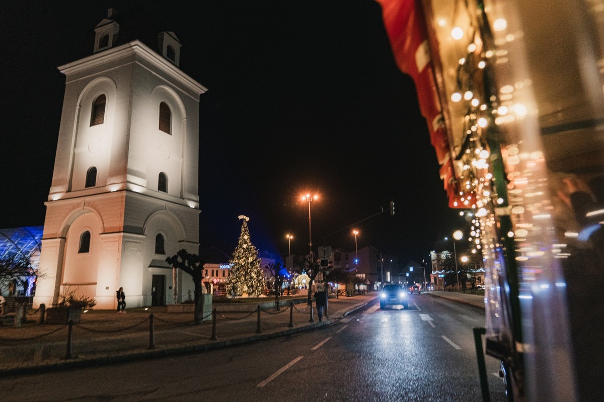 FOTO: Brezno sa premení na Ľadové mestečko, foto 8