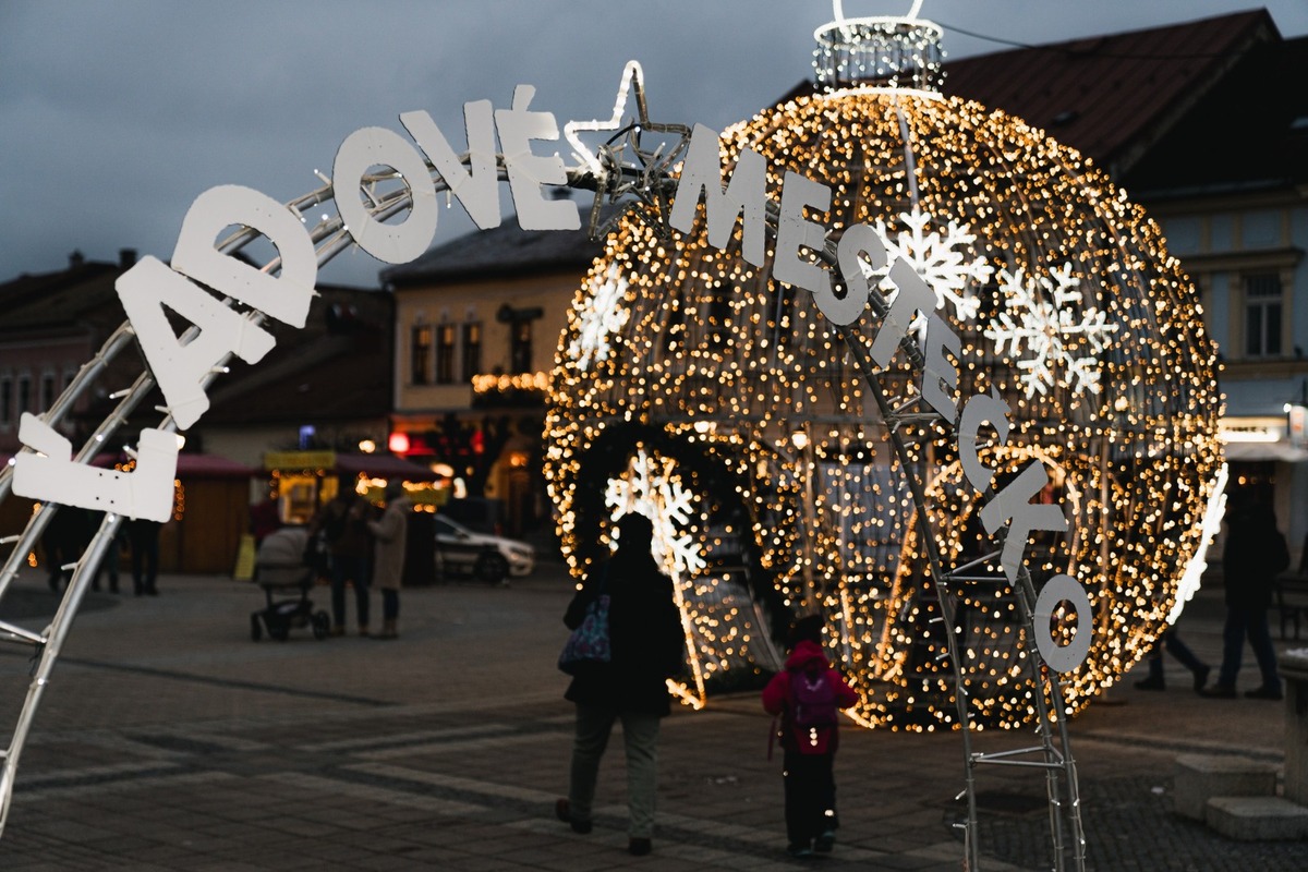 FOTO: Brezno sa premení na Ľadové mestečko, foto 10