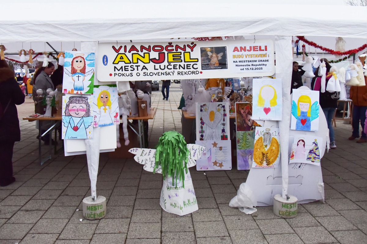 FOTO: Lučenec má nový rekord, pýši sa najväčším počtom anjelov na jednom mieste, foto 1