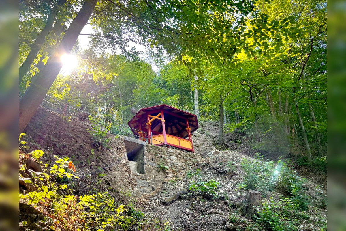 FOTO: V lokalite Urpínskych serpentín vznikne tančiareň , foto 6