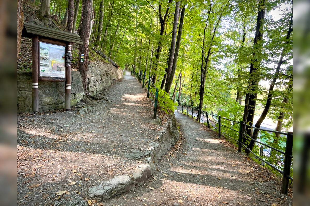 FOTO: V lokalite Urpínskych serpentín vznikne tančiareň , foto 7