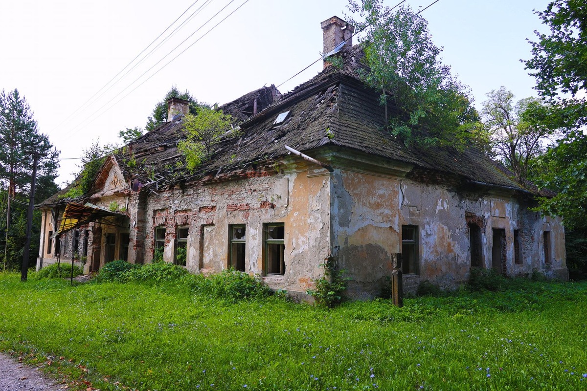 FOTO: Kaštieľ železiarov sa rozpadá pred očami, foto 7