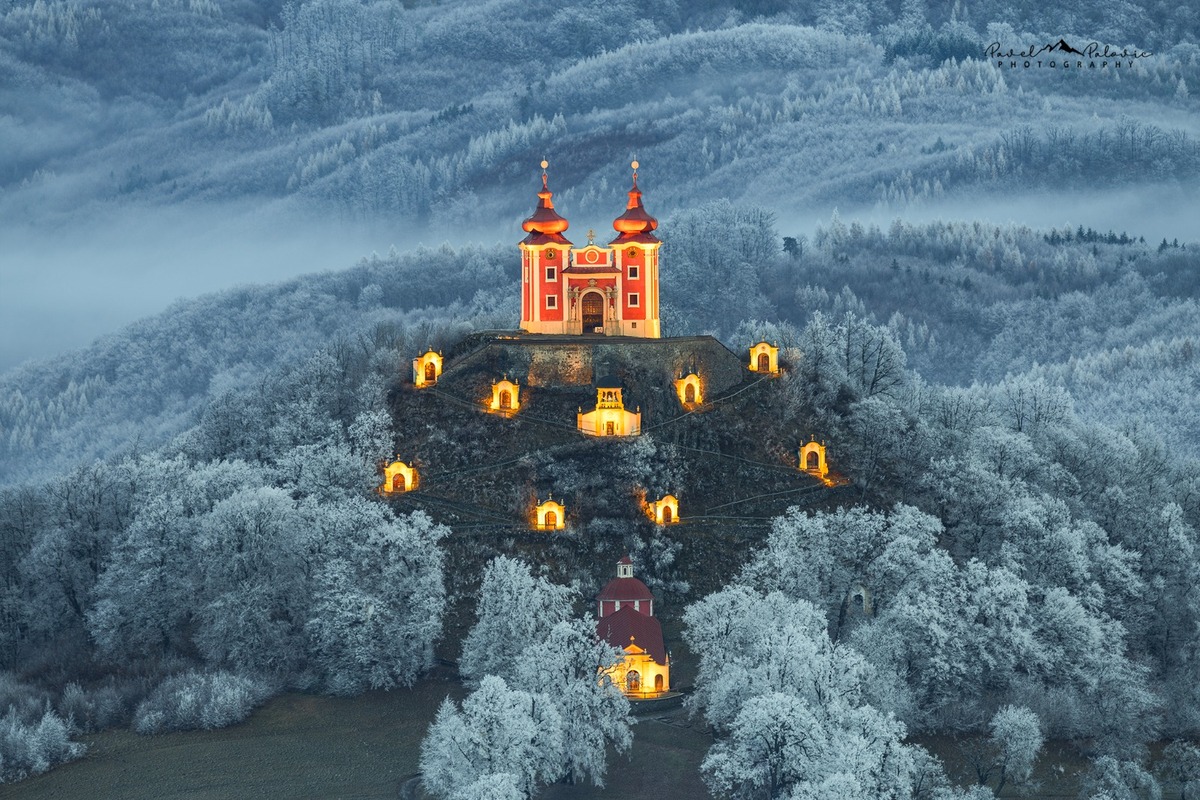 FOTO: Zamrznutá krása Banskej Štiavnice očami fotografa, foto 1