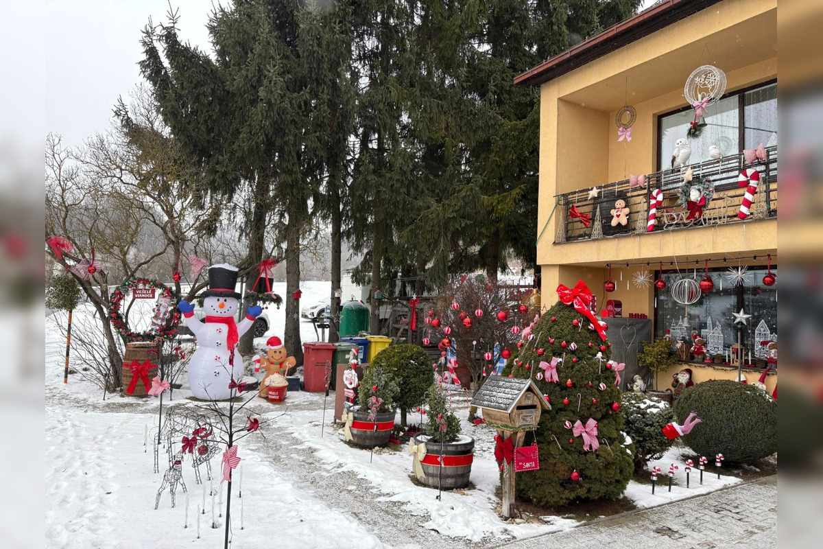 FOTO: Súťaž o najkrajšiu vianočnú výzdobu na Fončorde má už svojho víťaza, foto 2