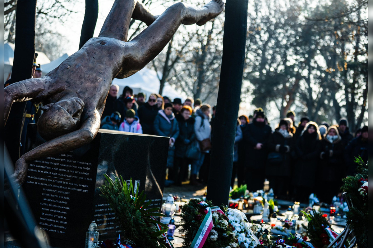 FOTO: Slovensko si pripomína okrúhle výročie leteckej tragédie, foto 6