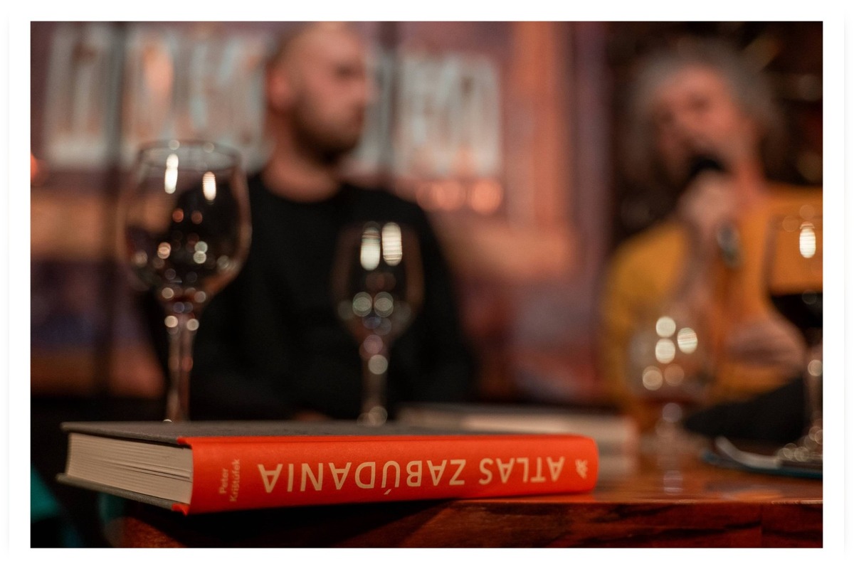 FOTO: Oslava 10 rokov kníhkupectva spojená s rozlúčkou, foto 8