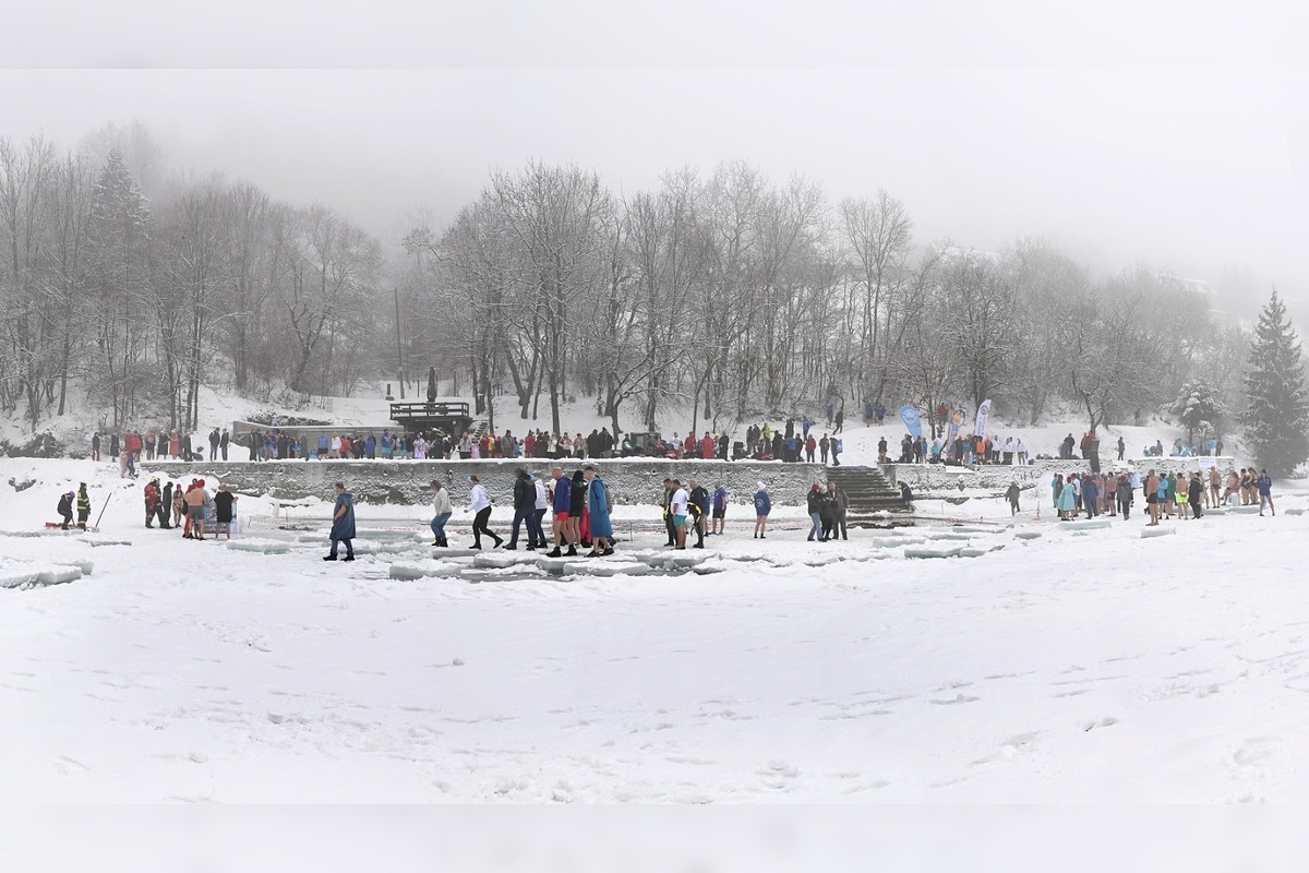 FOTO: Tajch Klinger zaplnili otužilci, foto 4