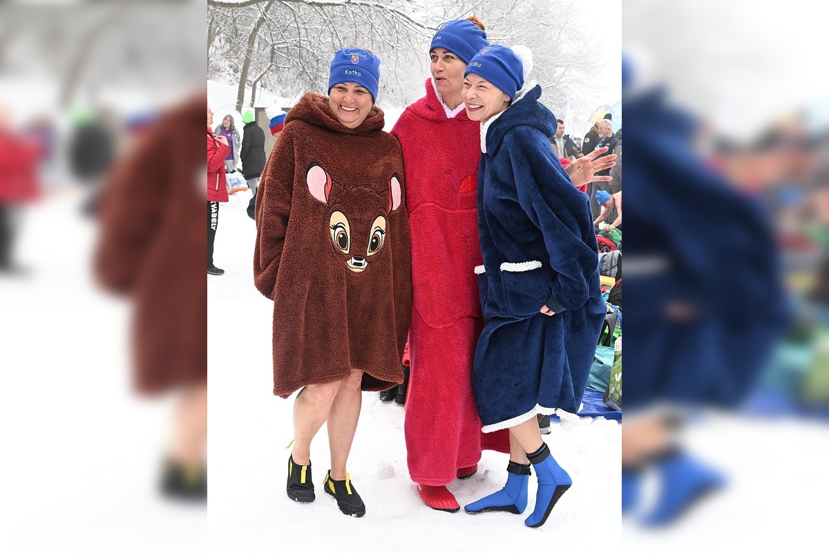 FOTO: Tajch Klinger zaplnili otužilci, foto 17