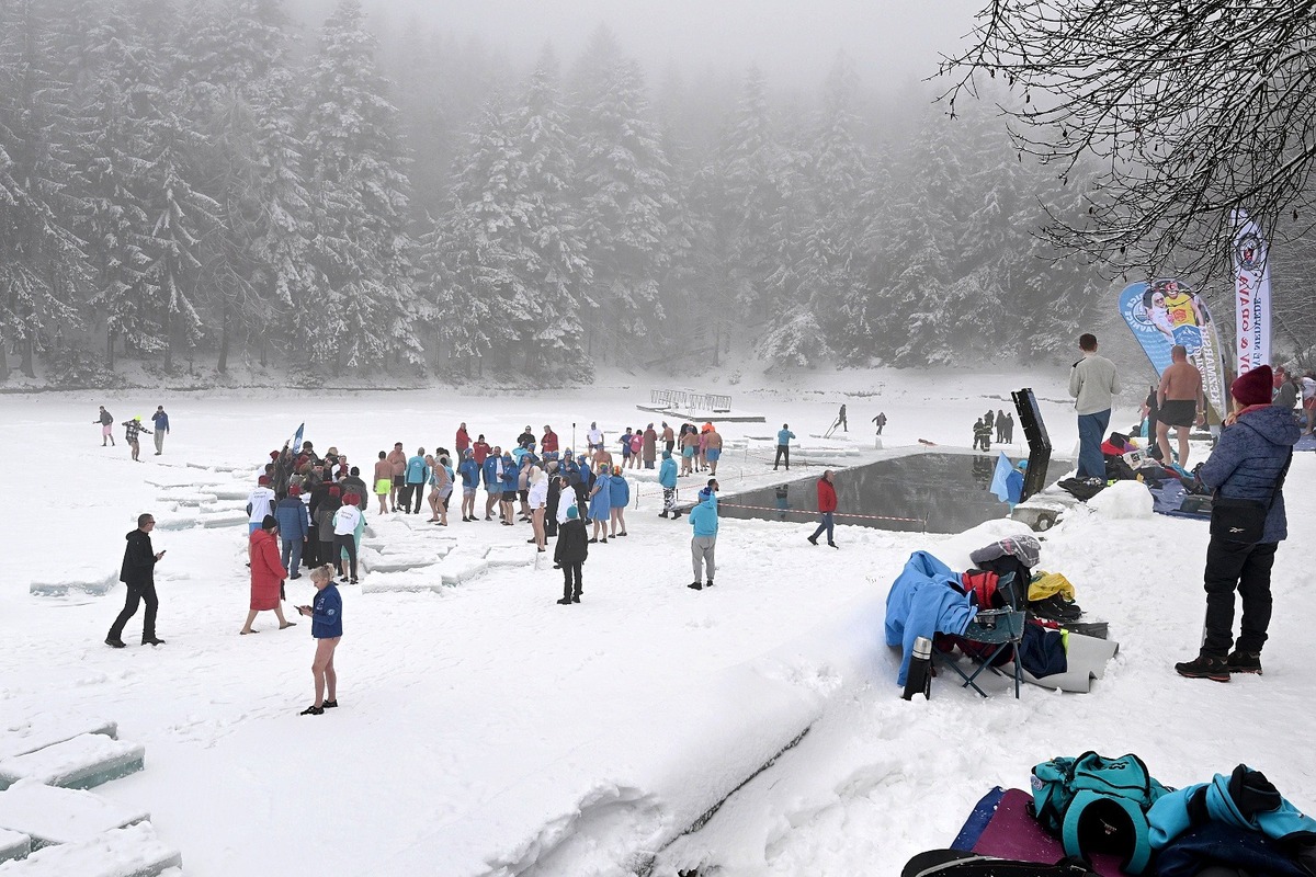 FOTO: Tajch Klinger zaplnili otužilci, foto 20
