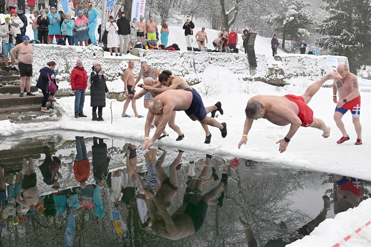 FOTO: Tajch Klinger zaplnili otužilci, foto 30