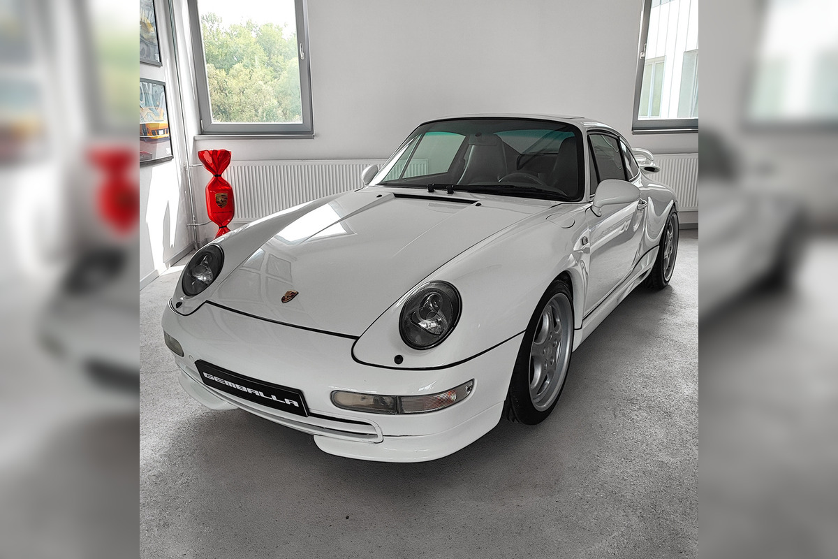 FOTO: Double Red Cars múzeum v Brezne, foto 8