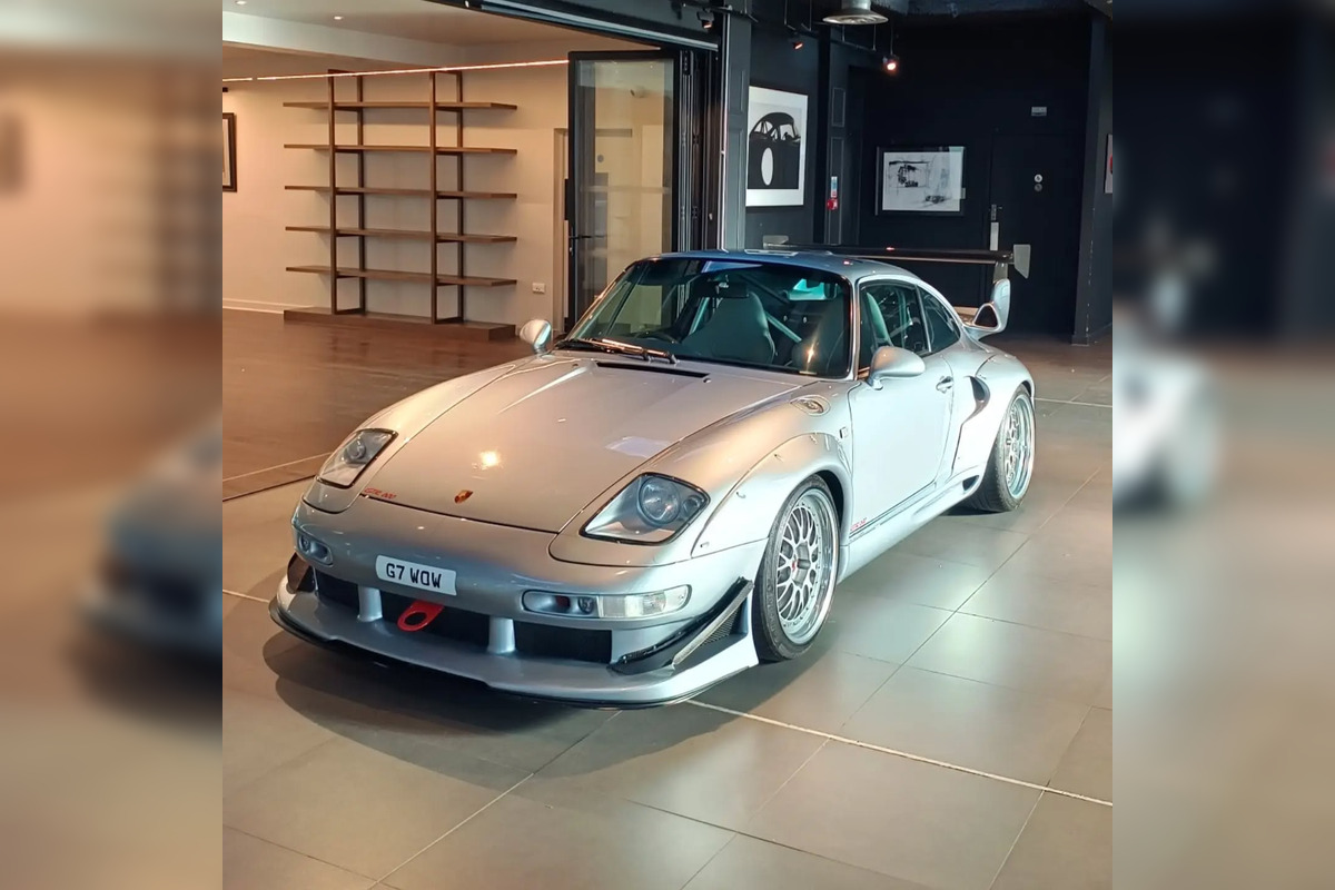 FOTO: Double Red Cars múzeum v Brezne, foto 13