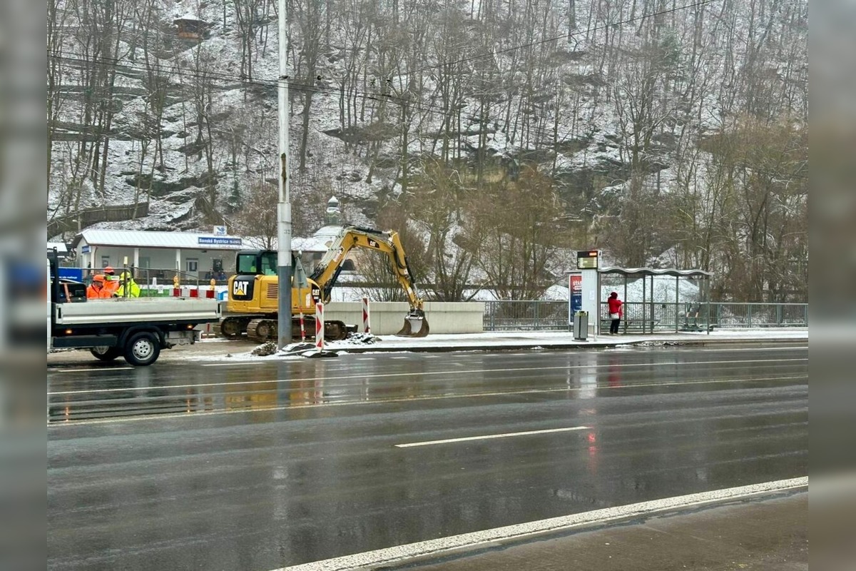 FOTO: Obmedzenia na zastávke Národná, foto 2