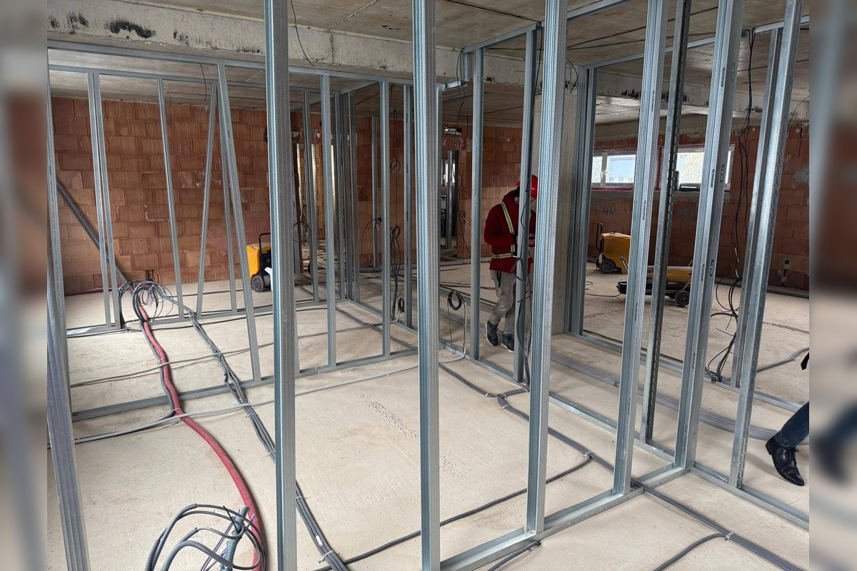 FOTO: Dôležité zmeny v NsP Brezno: Rekonštrukcia oddelenia aj nová stanica záchranky, foto 6