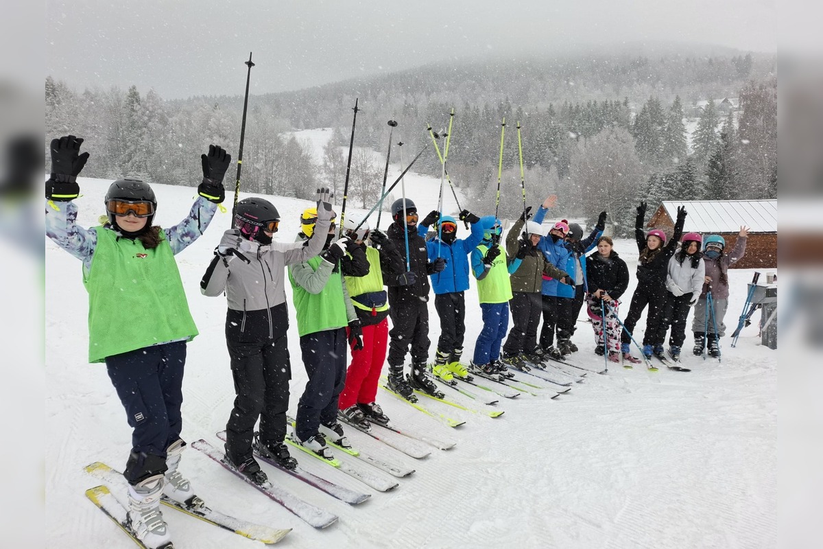 FOTO: Lyžiarsky sen školákov vo Zvolene sa stal realitou, foto 3