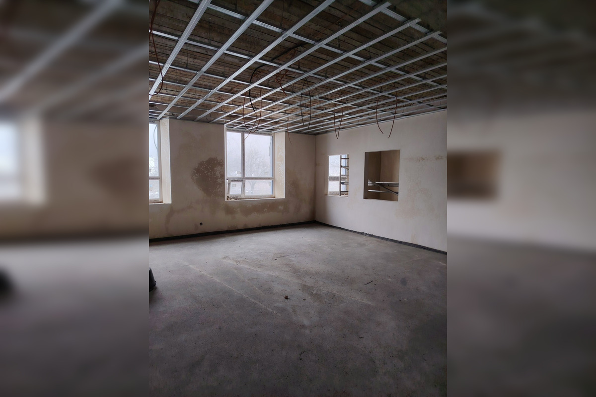 FOTO: Psychiatrická nemocnica v Kremnici čelí náporu pacientov, rekonštrukcia rozšíri jej kapacitu, foto 7