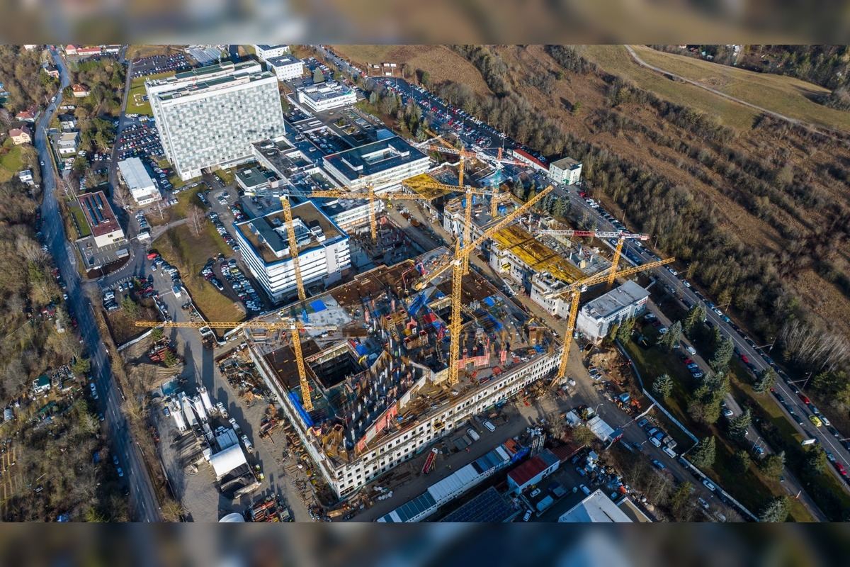 FOTO: Výstavba novej nemocnice pokračuje, foto 15