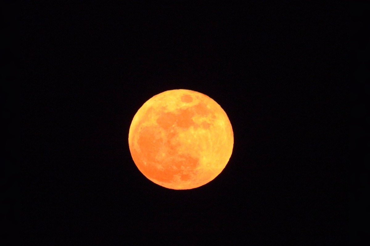 FOTO: Fascinujúci spln nad stredným Slovenskom, foto 2