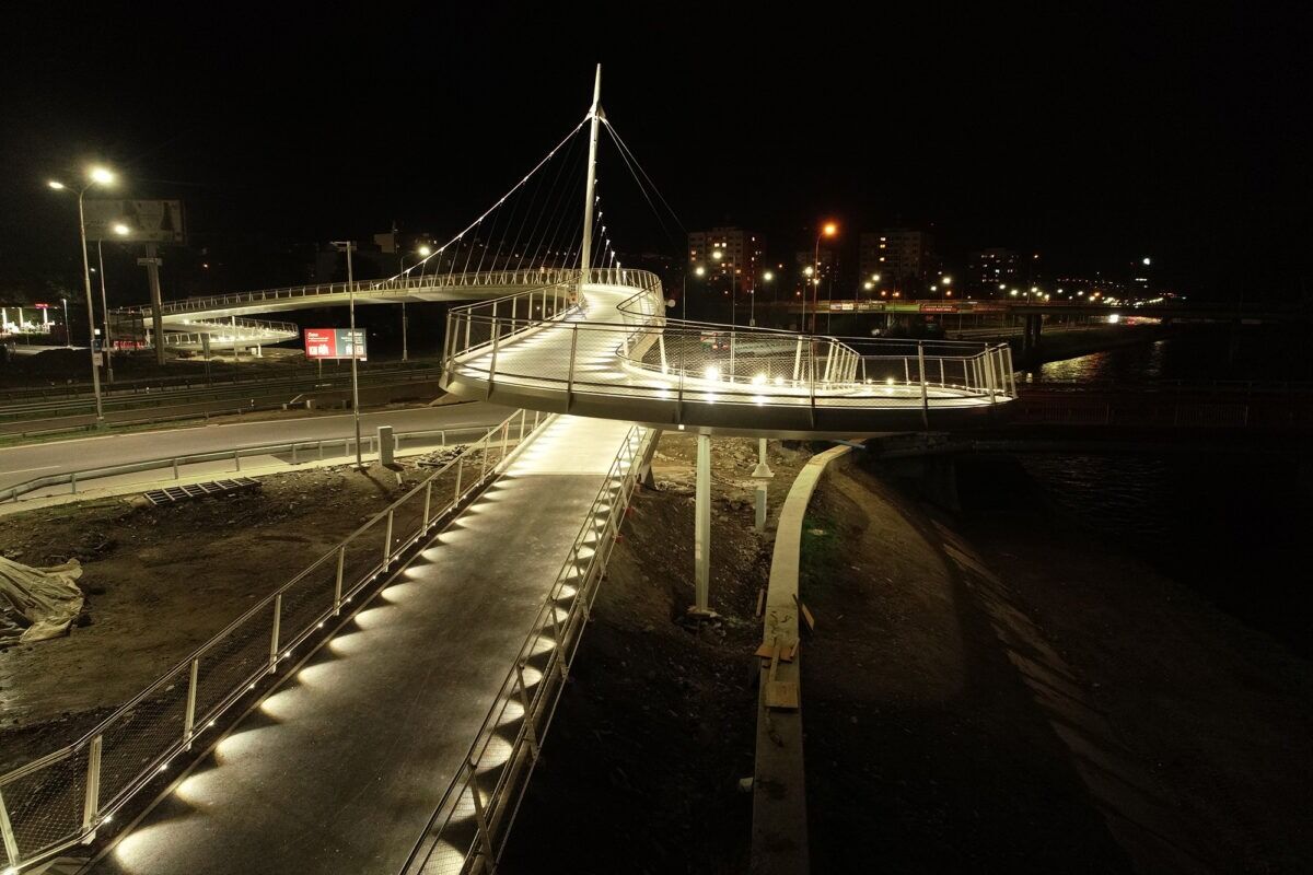 FOTO: Cyklomost ponad rýchlostnú cestu R1 v Banskej Bystrici, foto 4