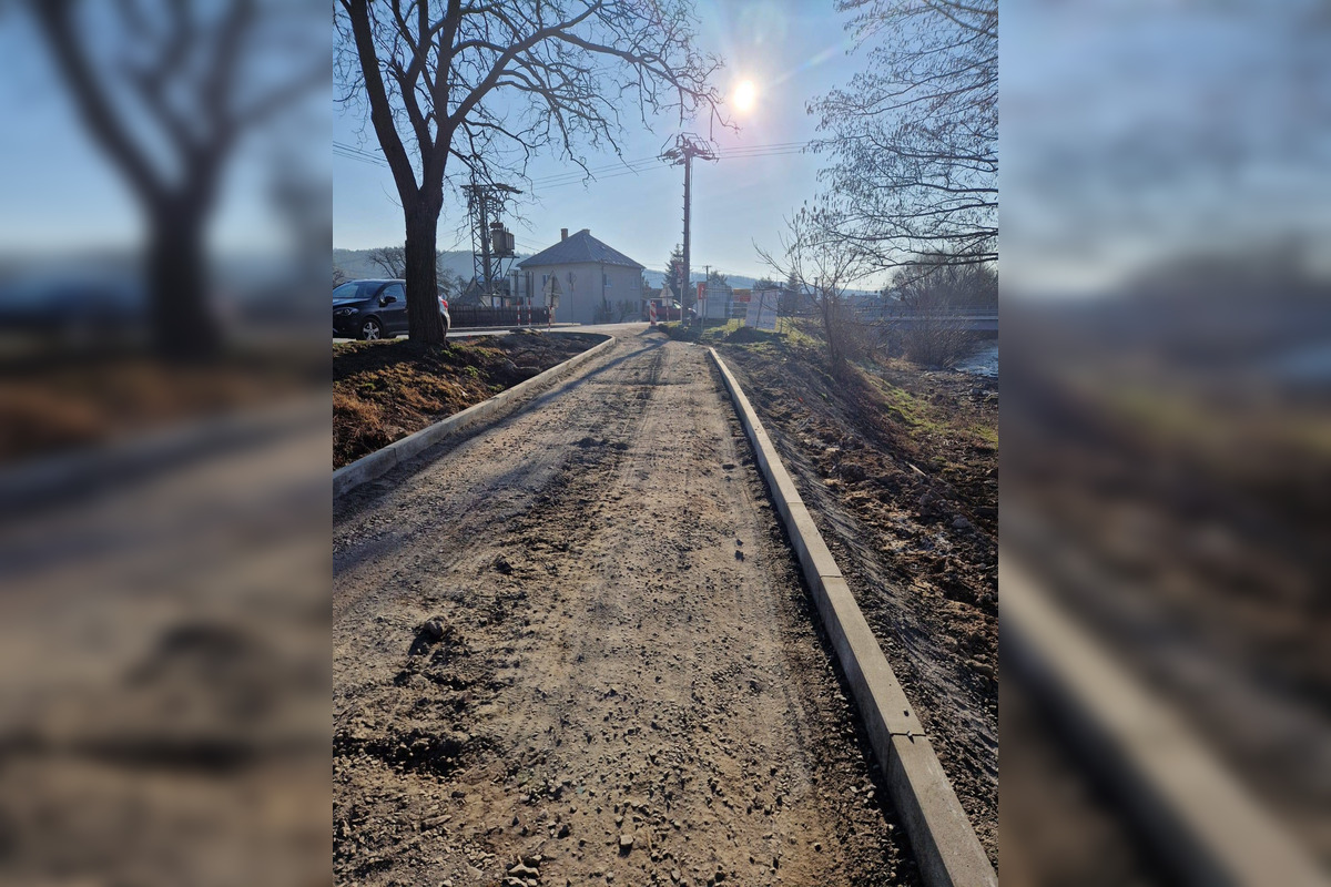 FOTO: Vo Vlkanovej vzniká cyklotrasa, pozrite si aktuálne zábery, foto 5
