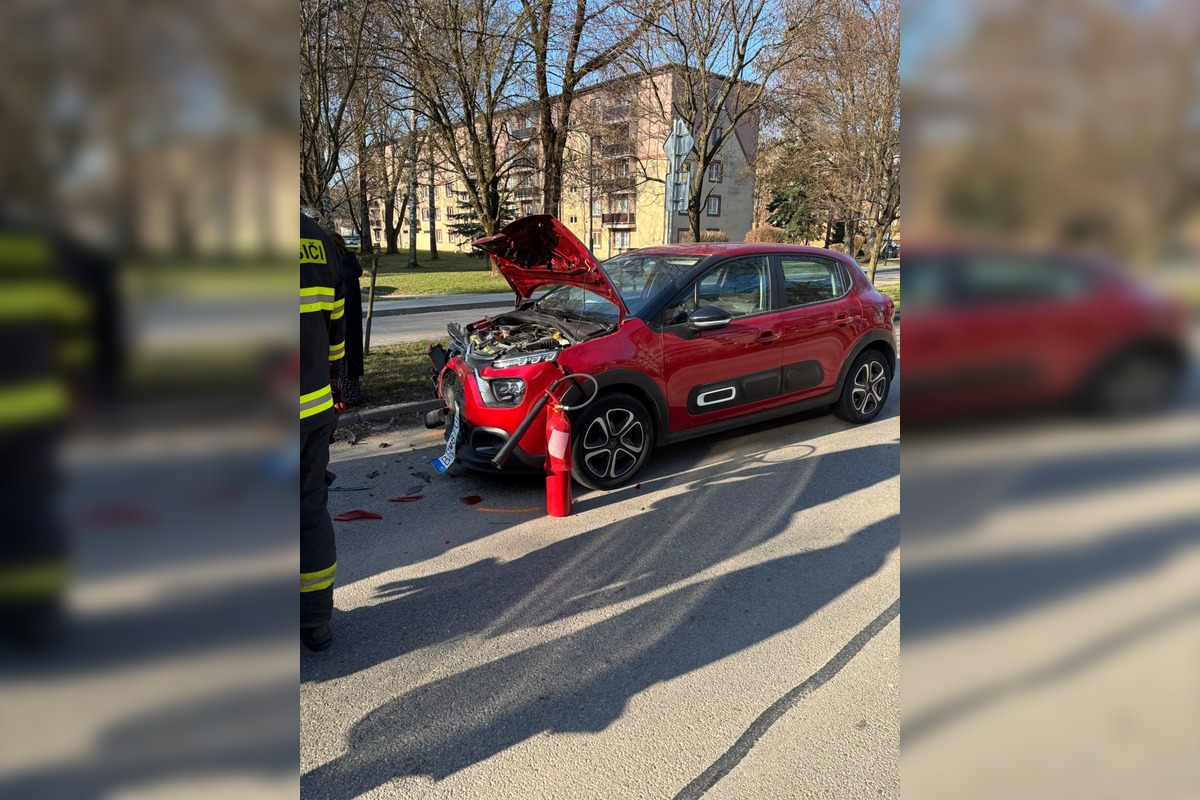 FOTO: Dopravná nehoda na Švermovej ulici, foto 2