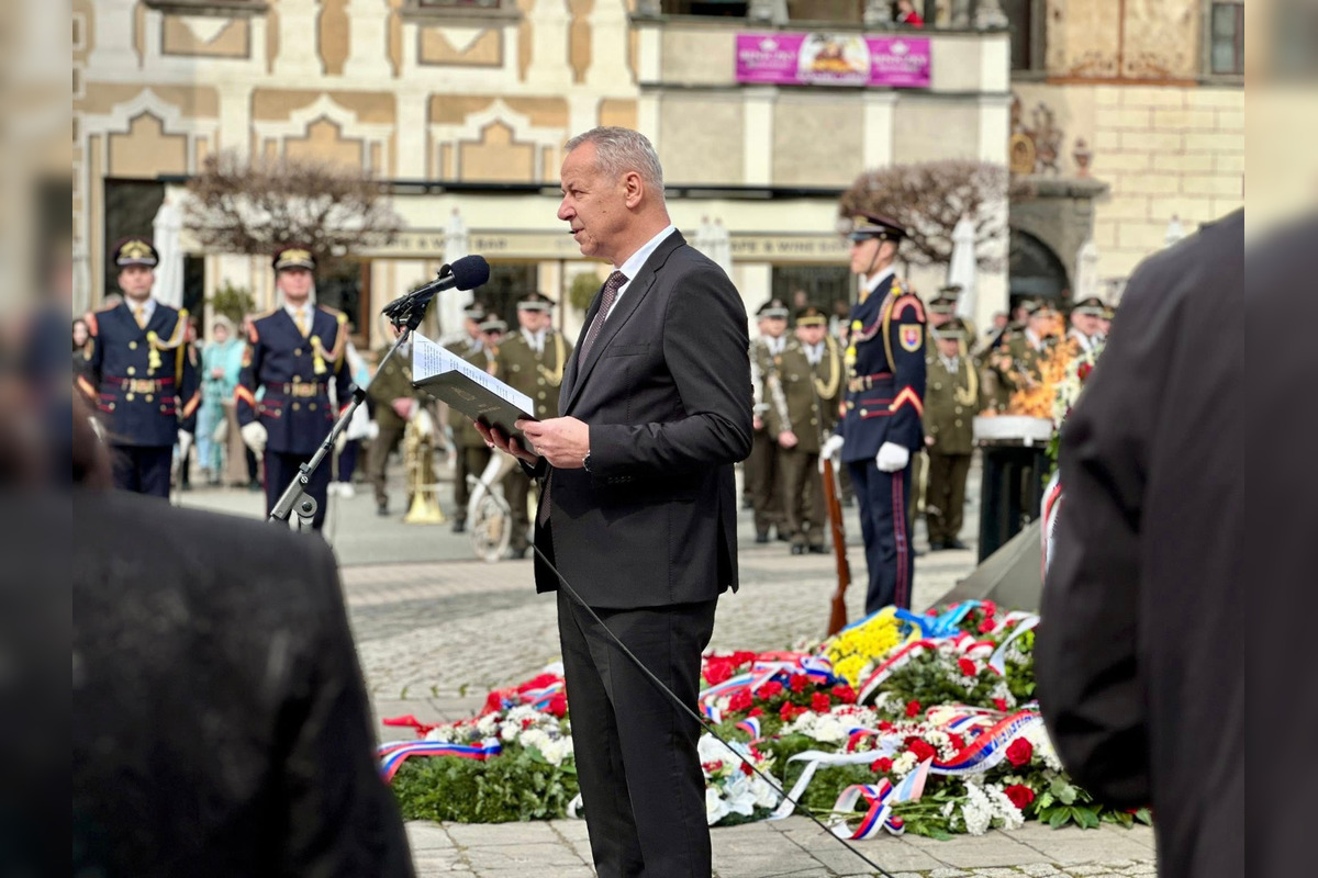 FOTO: V Banskej Bystrici si pripomenuli 81. výročie oslobodenia mesta, foto 3