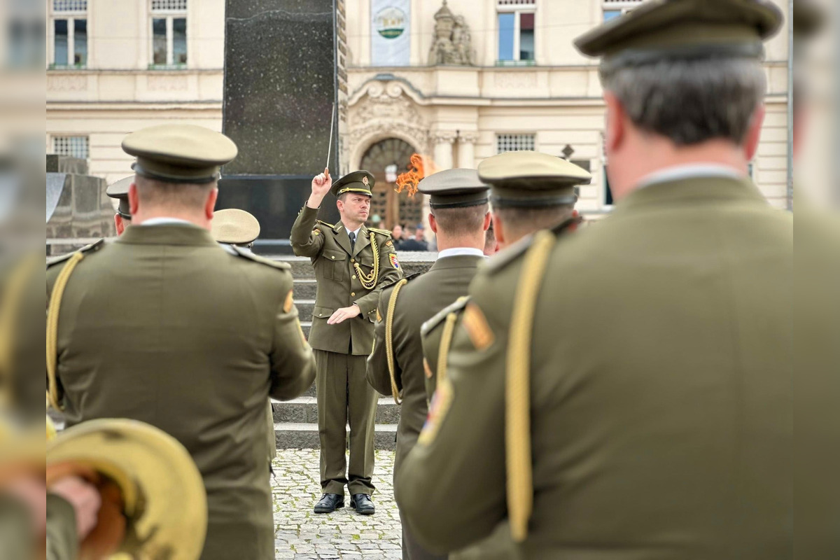 FOTO: V Banskej Bystrici si pripomenuli 81. výročie oslobodenia mesta, foto 9