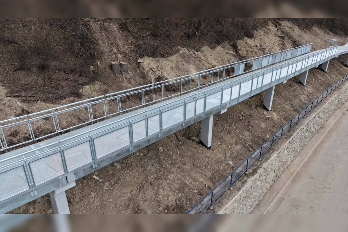 FOTO: V Brezne pokračujú práce na cyklolávke, foto 4