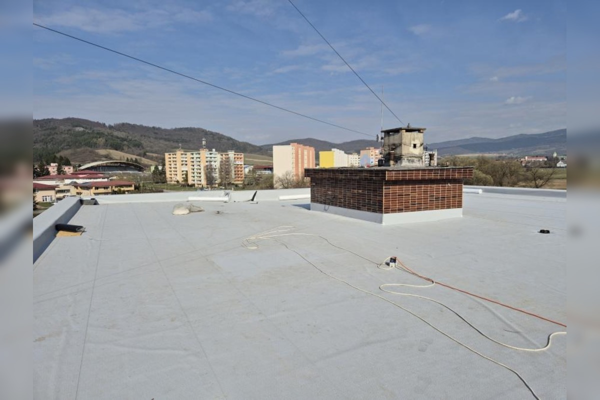 FOTO: Poliklinika v Detve sa dočká novej strechy, foto 3