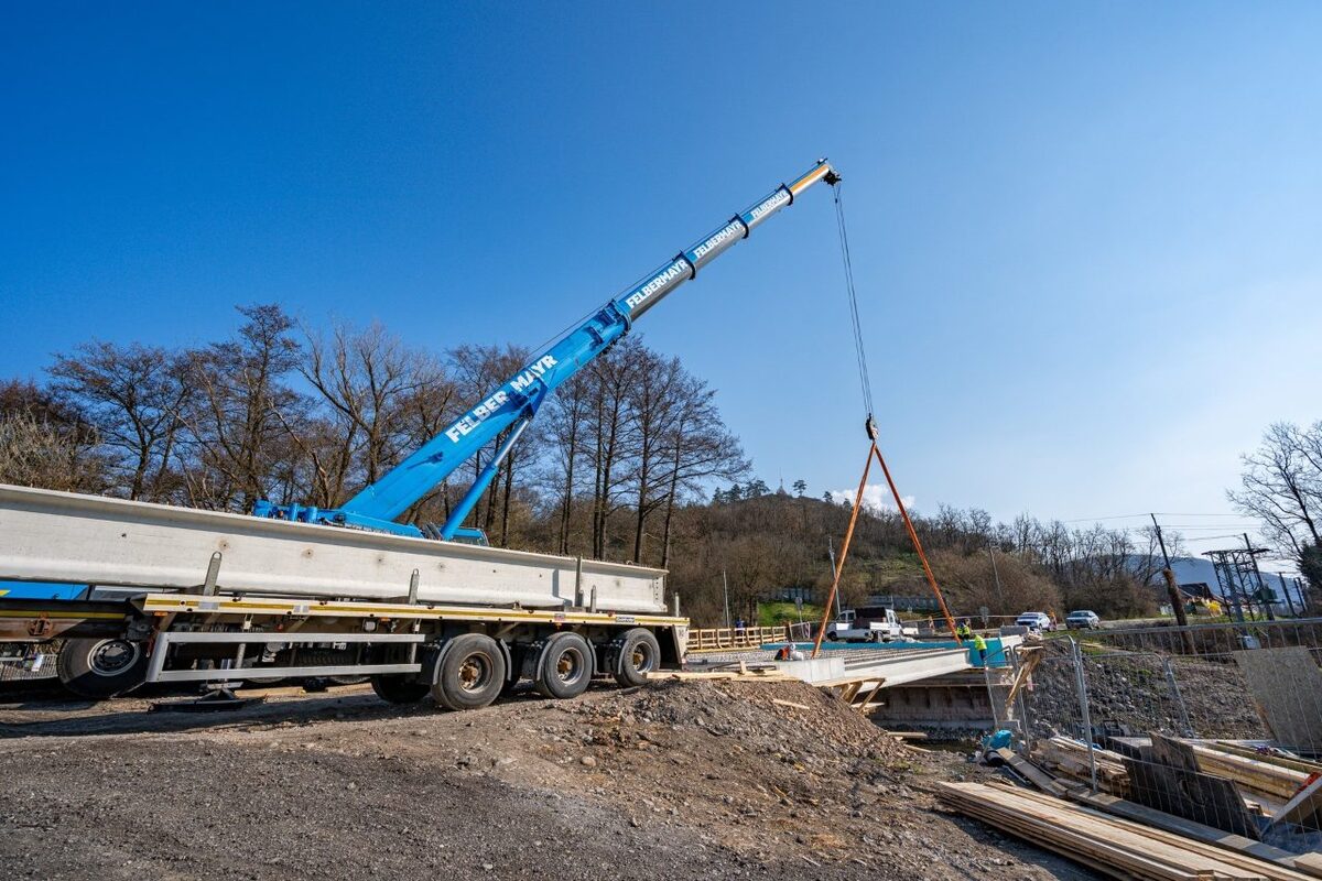 FOTO: Rekonštrukcia mosta v Žiari nad Hronom pokračuje, foto 1