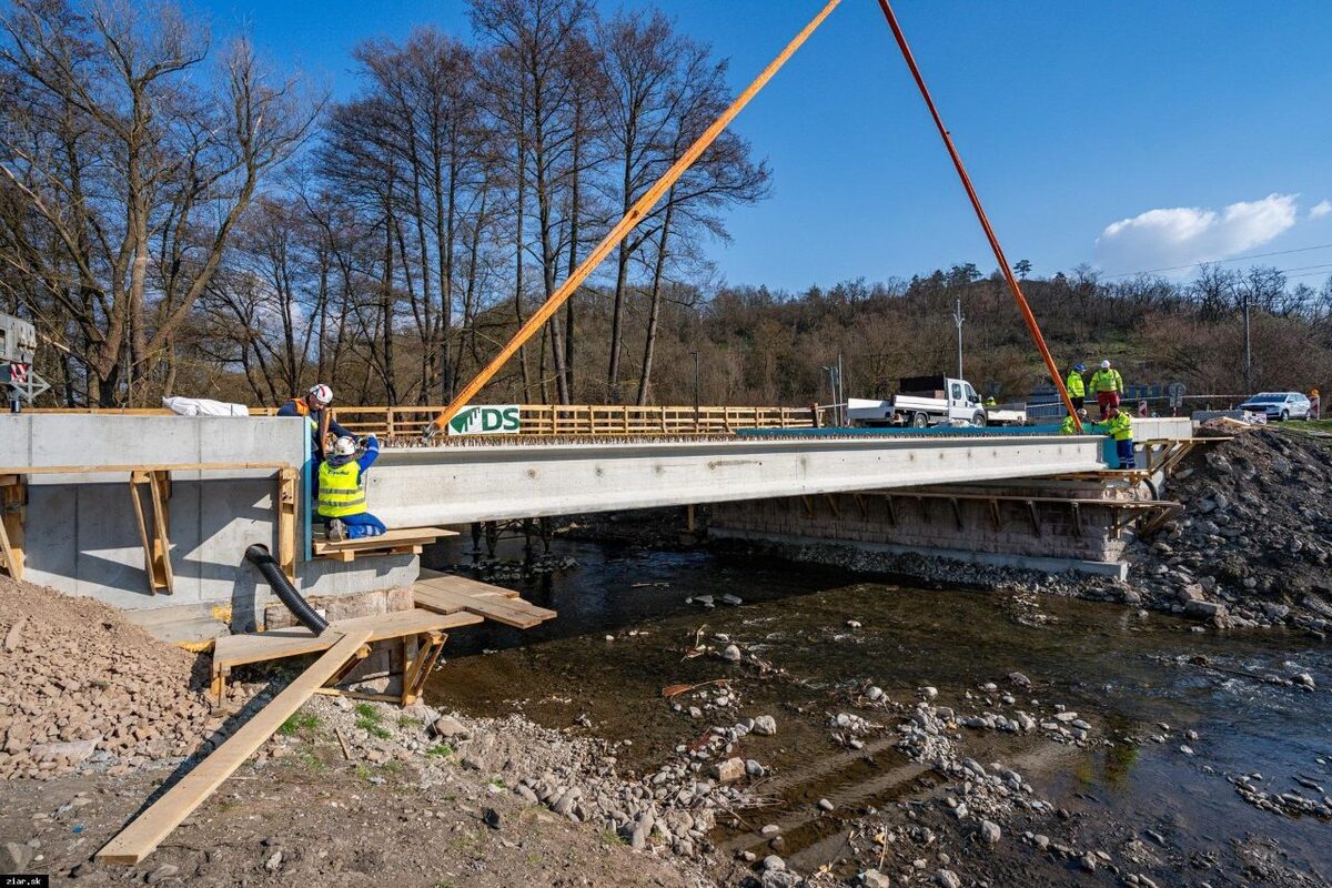 FOTO: Rekonštrukcia mosta v Žiari nad Hronom pokračuje, foto 3