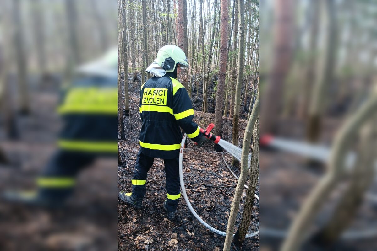 FOTO: Hasiči zasahovali pri dvoch požiaroch v Banskobystrickom kraji, foto 4