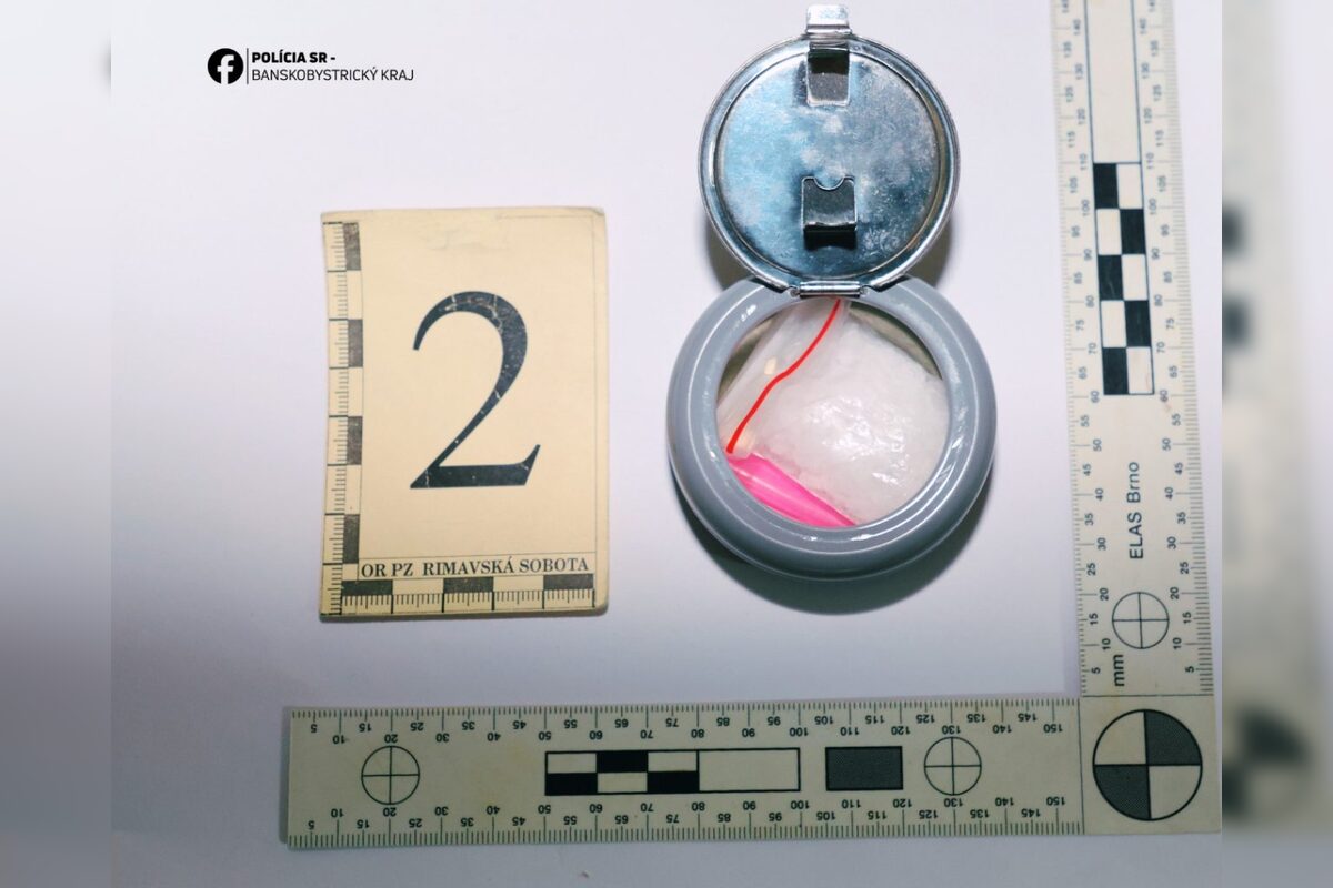 FOTO: V rodinnom dome v Rimavskej Sobote našli drogy, foto 3